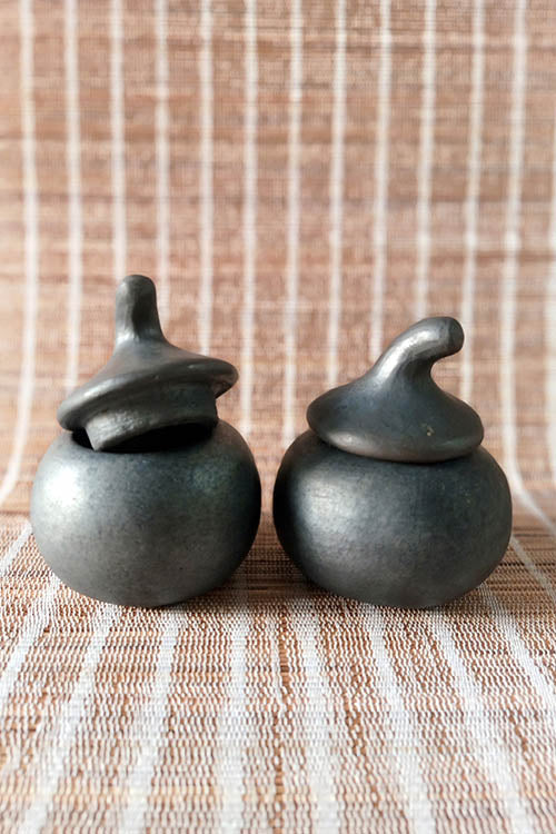 Terracotta by Sachii "Longpi Black Pottery Sauce Pots Set of 2"