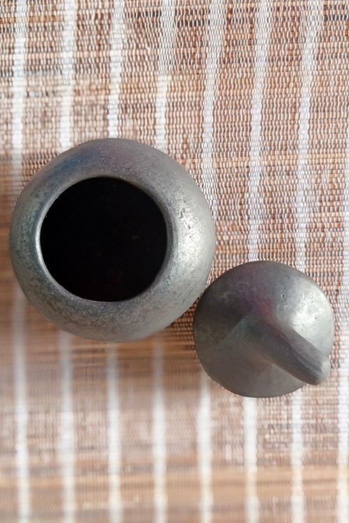 Terracotta by Sachii "Longpi Black Pottery Sauce Pot"