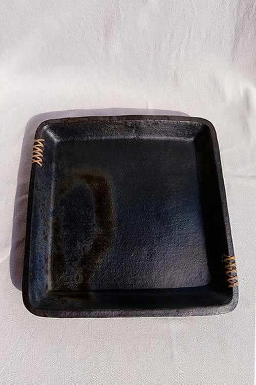 Terracotta by Sachii Longpi Black Pottery Tray Square