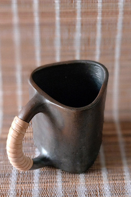 Terracotta by Sachii "Longpi Black Pottery Trikon Coffee Mug Large" - 1 Pic