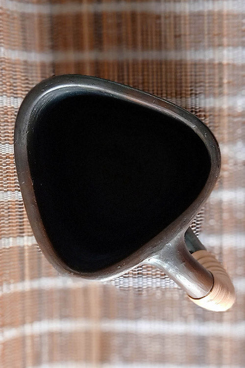 Terracotta by Sachii "Longpi Black Pottery Trikon Coffee Mug Large" - 1 Pic