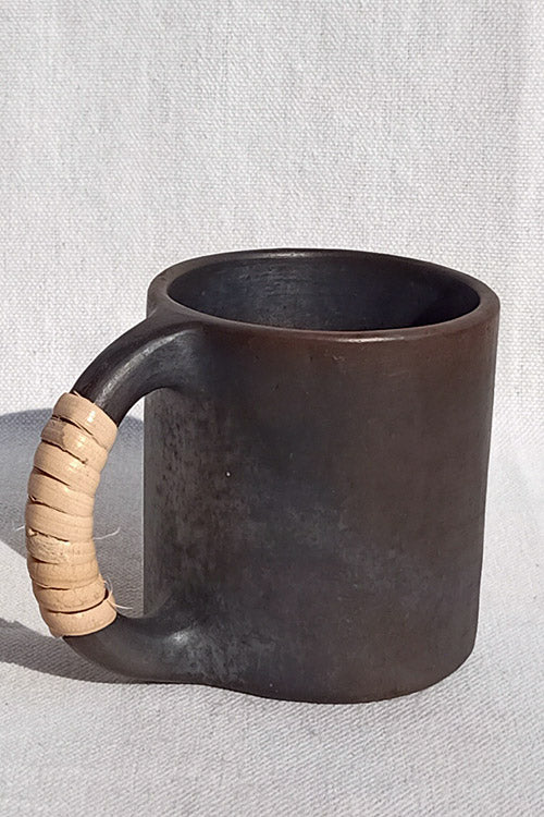 Terracotta by Sachii Longpi Black Pottery Coffee Mug Large