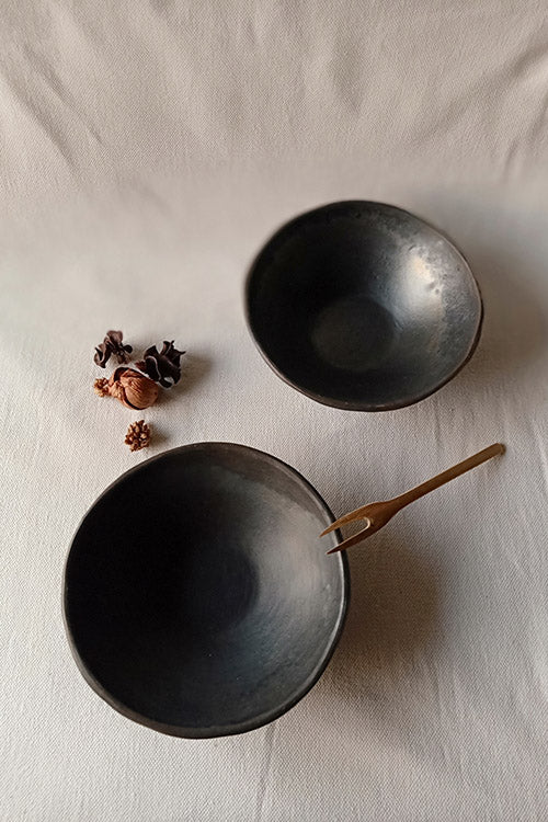 Terracotta by Sachii Longpi Black Pottery Soup/Salad Bowl