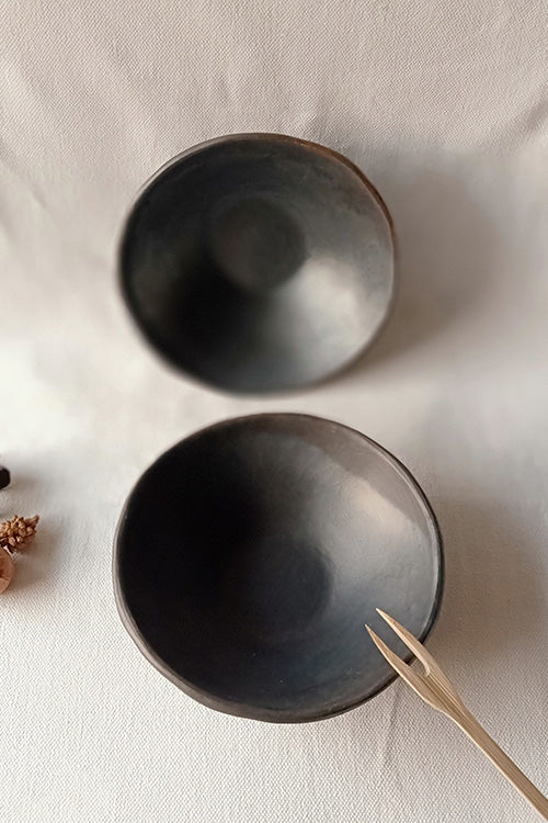 Terracotta by Sachii Longpi Black Pottery Soup/Salad Bowl