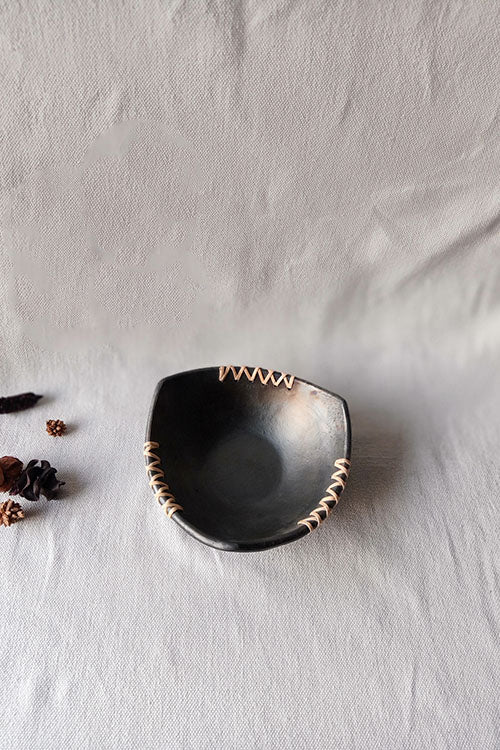 Terracotta by Sachii Longpi Black Pottery Triangular Serving Bowl