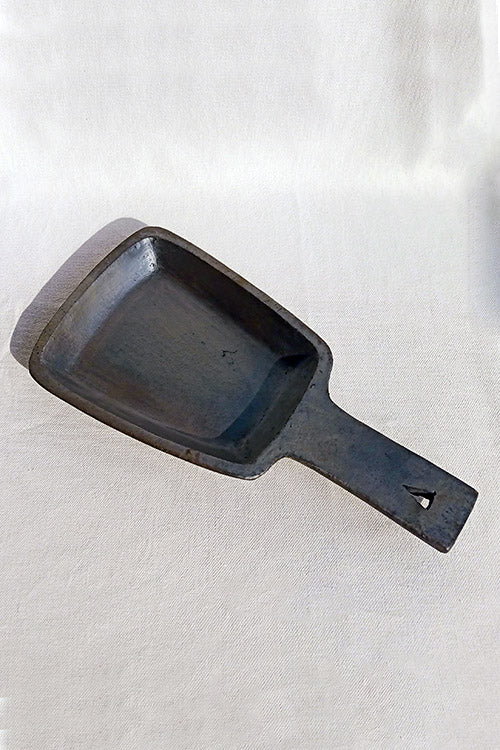 Terracotta by Sachii Longpi Black Pottery Skillet Trapezium