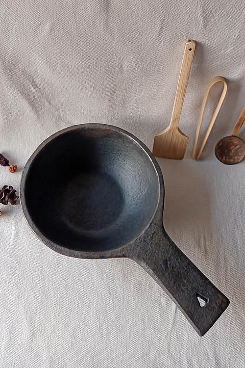 Terracotta by Sachii Longpi Black Pottery Deep Frying Pan