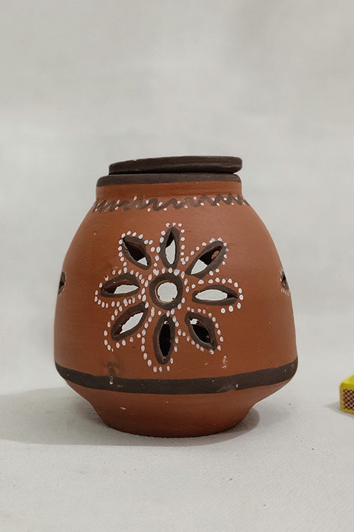 Terracotta by Sachii "
Kutch Painted Pottery Diffuser Lamp Unglazed"