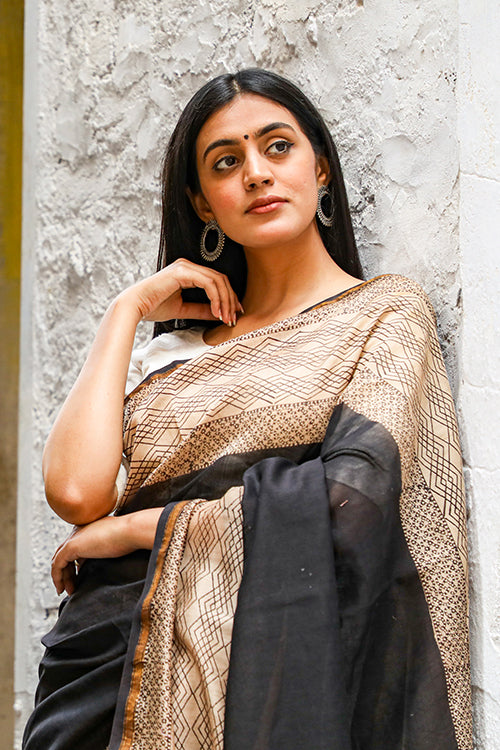 Sooti Syahi Silver Lining : BAGRU Handblock Print Chanderi Silk Saree
