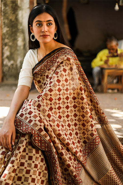 Sooti Syahi Your perfect Square : BAGRU Handblock Print Chanderi Silk Saree