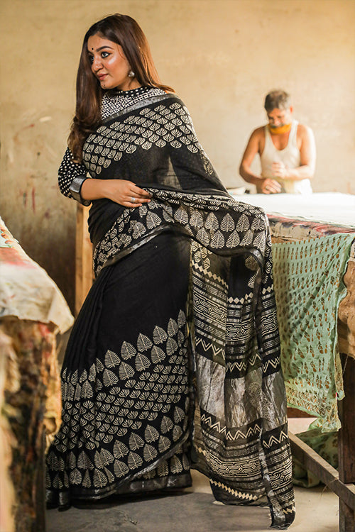 Sooti Syahi Hand Block Printed Slub Cotton Saree-16