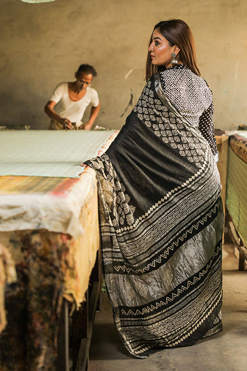 Sooti Syahi Hand Block Printed Slub Cotton Saree-16
