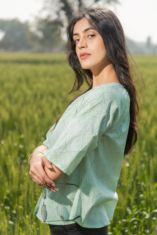 Sootisyahi 'Valley Breeze' Azofree Handblock Printed Pure Cotton Crop Top