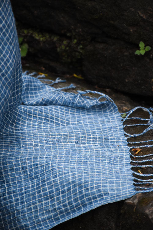 Avani Kumaon Linen & Silk Stole | Indigo With White Checks