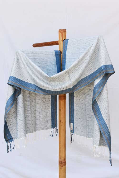 Avani-KumaonPure eri silk stole
