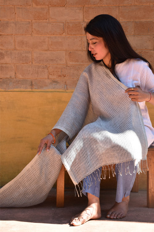 Avani Kumaon Linen Stole | White And Grey Striped