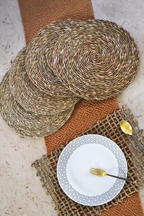 Kadam Haat Handmade Sabai Grass Round Table Mat Set Of 4 (Natural)