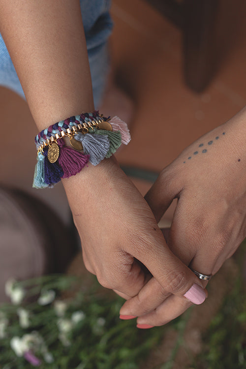 Dhaaga Vintage Wine Tassel Bracelet