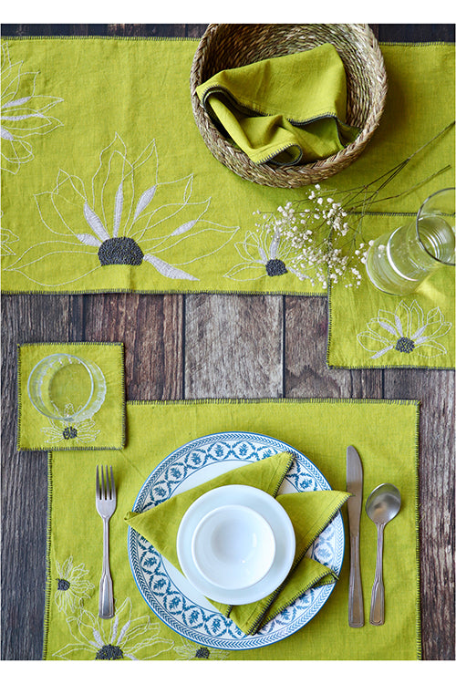 Okhai 'Fiesta' 25 Piece Hand Embroidery Pure Cotton Table Mat Set