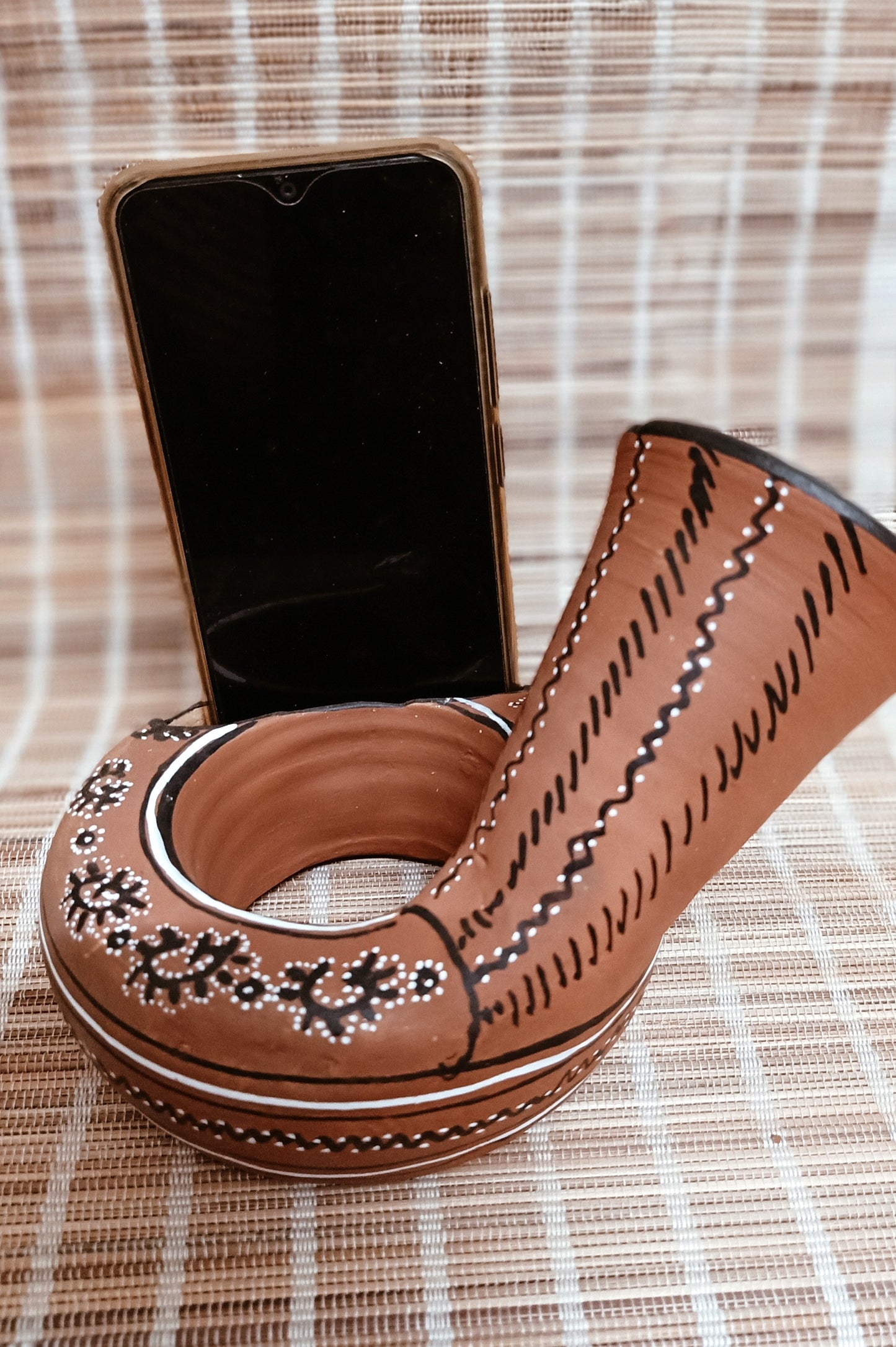 Terracotta by Sachii "Kutch Painted Pottery Amplifier"