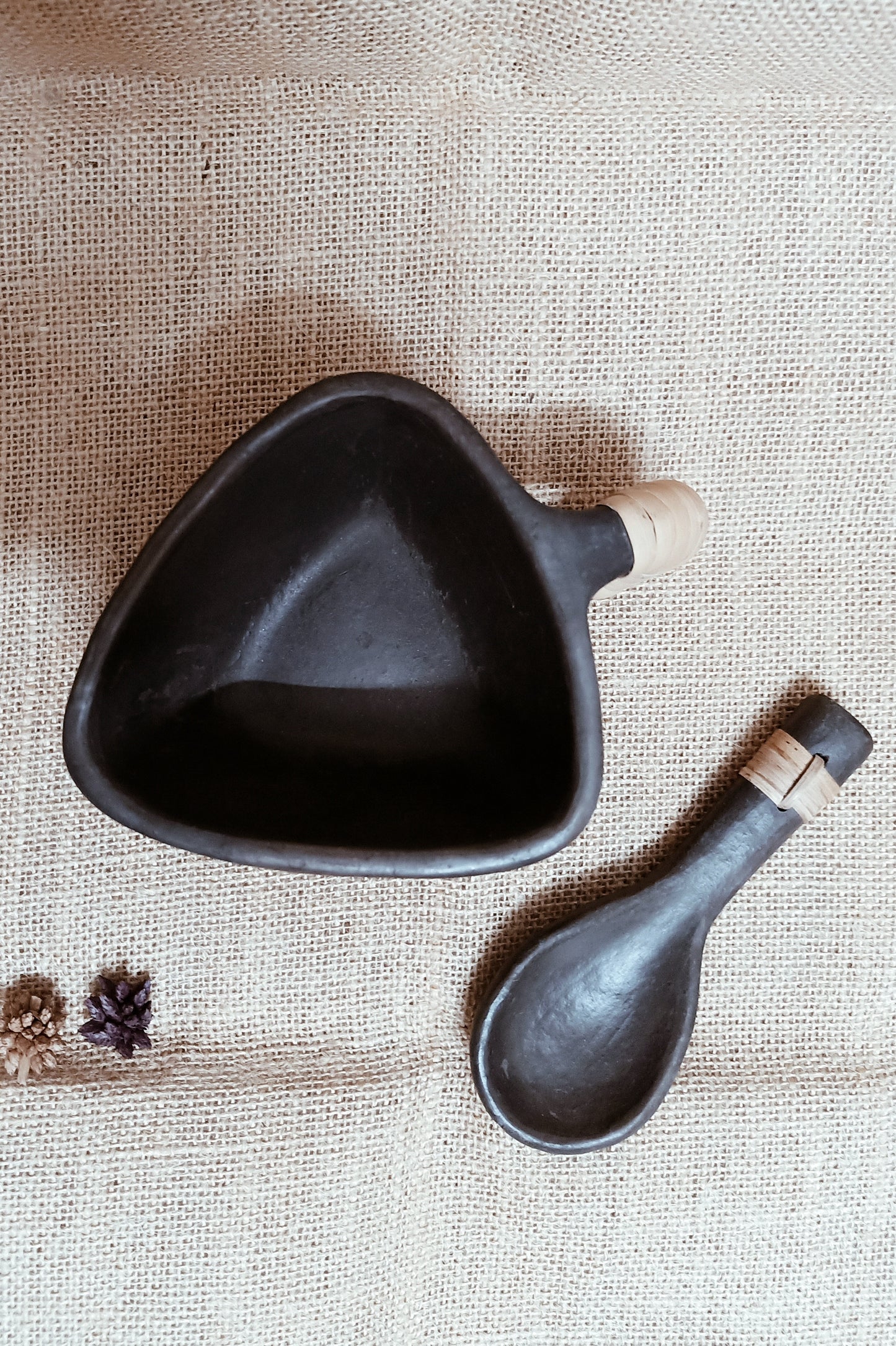 Terracotta by Sachii "Longpi Black Pottery Soup Bowl With Spoon"