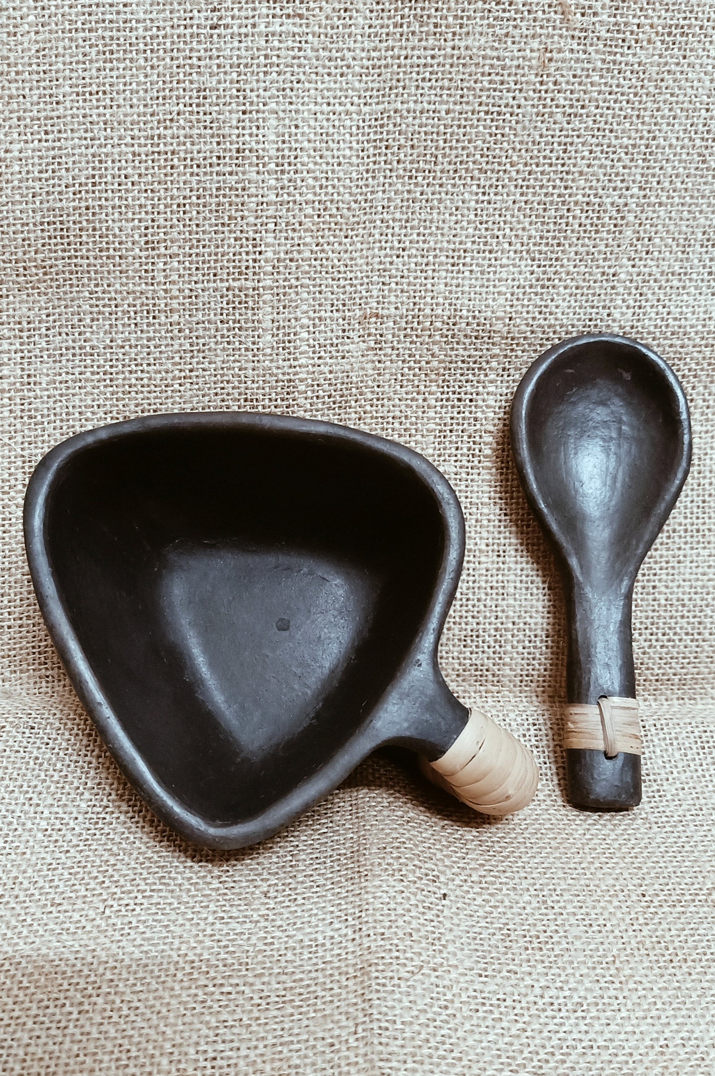 Terracotta by Sachii "Longpi Black Pottery Soup Bowl With Spoon"