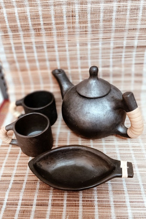 Terracotta by Sachii "Longpi Black Pottery Small Tea and Snack Set"