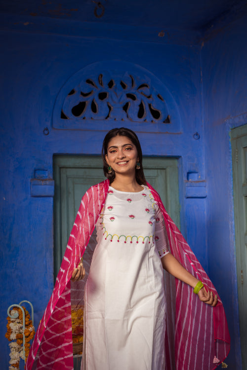 Urmul 'Khalq' Pure Cotton Kurti set.(Kurti,Pant and Dupatta)