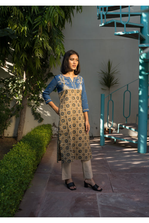 Urmul Mayuika Hand Embroidered Cotton Kurta Set For Women Online