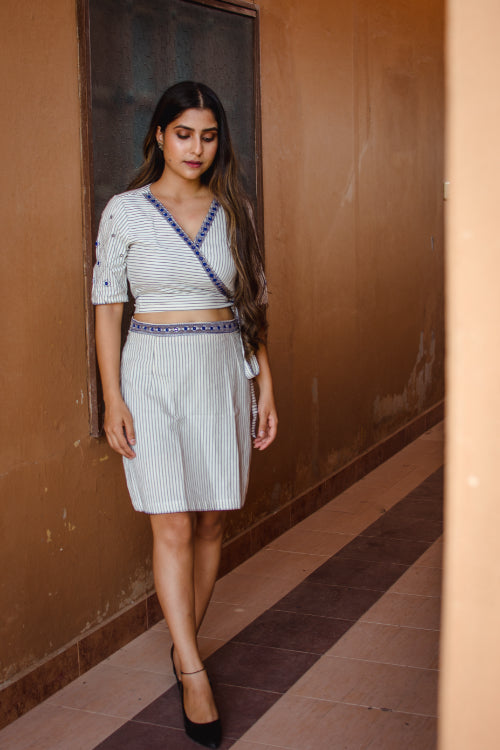 Urmul 'Neshama' Handloom Embroidered Skirt and top set (2pc skirt and top)