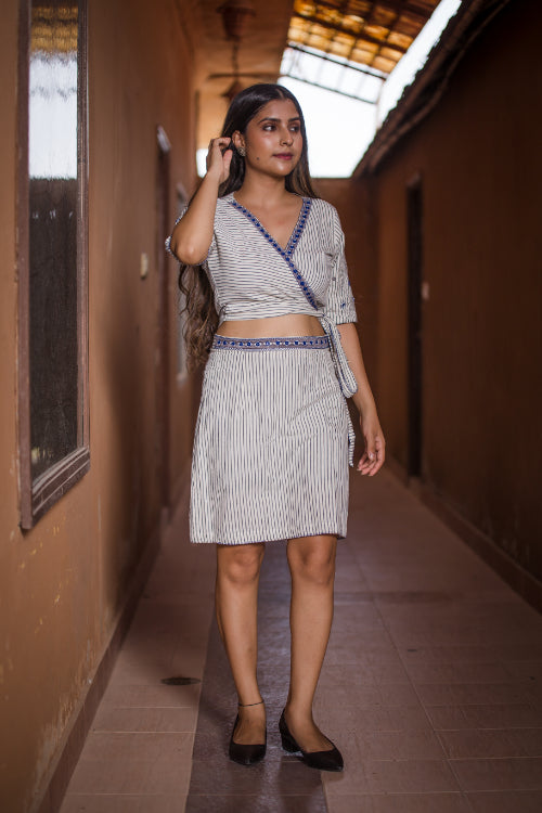 Urmul 'Neshama' Handloom Embroidered Skirt and top set (2pc skirt and top)