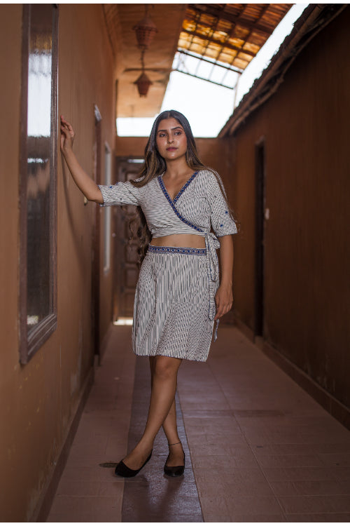 Urmul 'Neshama' Handloom Embroidered Skirt and top set (2pc skirt and top)