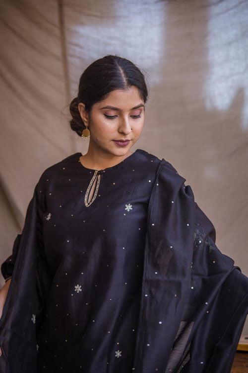 Urmul'Souma' Festive' Chanderi Kurti.(3Pc Kurta,Sharara And Dupatta Set)