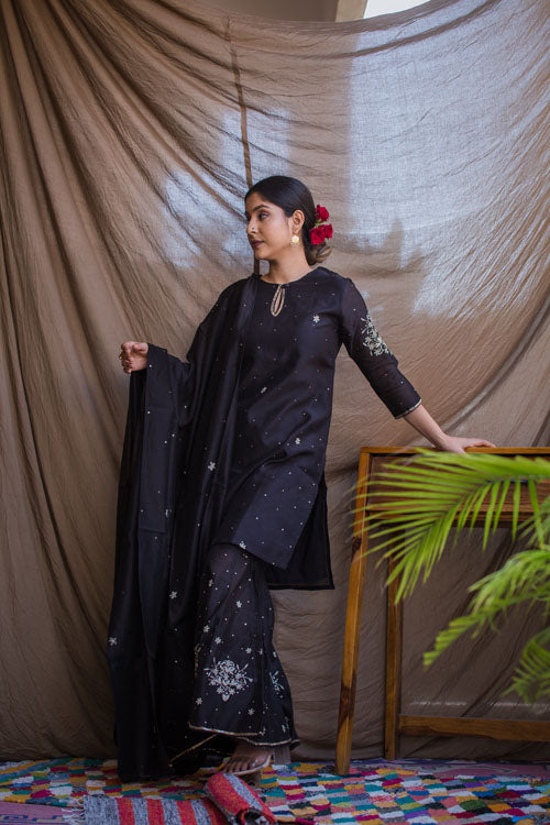 Urmul'Souma' Festive' Chanderi Kurti.(3Pc Kurta,Sharara And Dupatta Set)