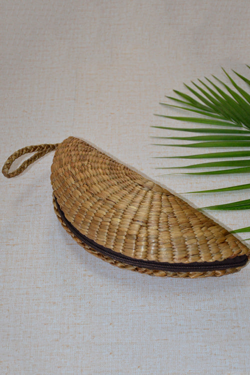 Dharini Water Hyacinth Clutch (Natural)
