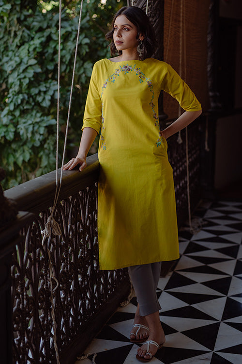 Okhai 'Surya' Embroidered Cotton Kurta