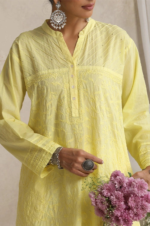 Shwet Women Yellow Chikankari Kurta