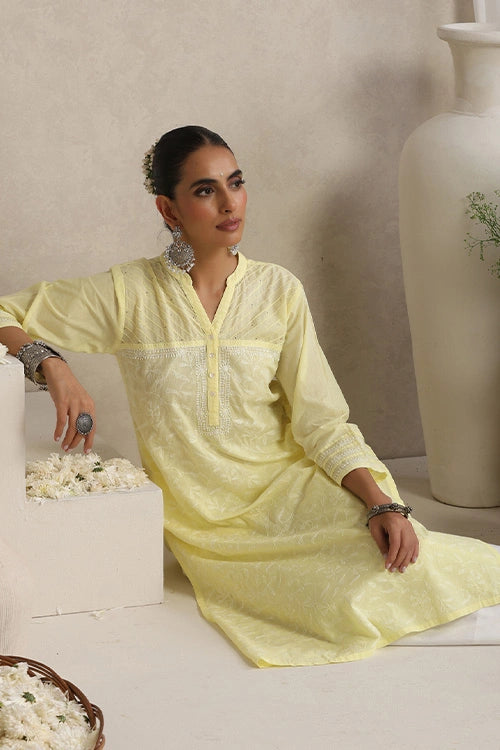 Shwet Women Yellow Chikankari Kurta