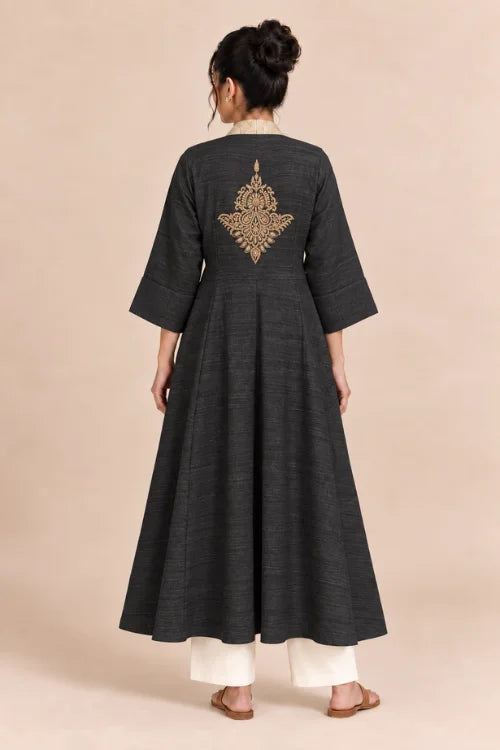 Moralfibre  Erisilk Open Overlay With Intricate Zardosi  Butta  At Back  From "Shapes Collection"