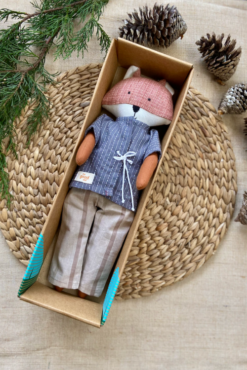 The Good Doll, Single Doll, Nilah Friend Nari Grey Shirt