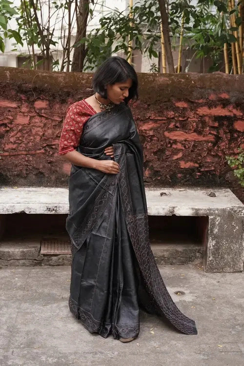 Sadhna"Raatrani"Handcrafted Silk Saree