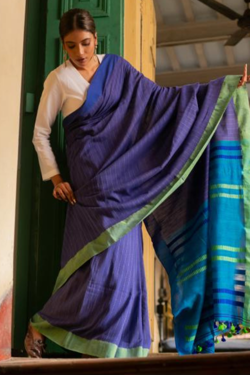 Handwoven Elegance. Bengal Cotton Saree