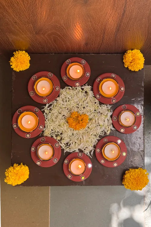 Antarang: Terracotta- Handpainted - Terracotta Disc Diya Set Of 8