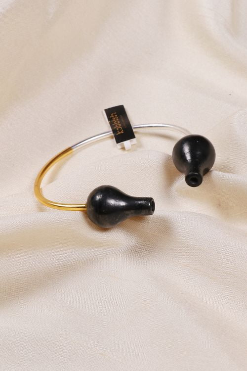 'Kabbish 'Surahi Bracelet' Black Pottery