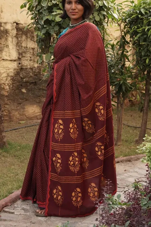 Sadhna"Gulmohar"Dot Print Maroon Cotton Saree