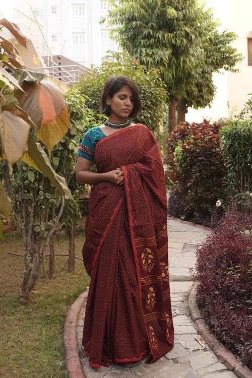 Sadhna"Gulmohar"Dot Print Maroon Cotton Saree