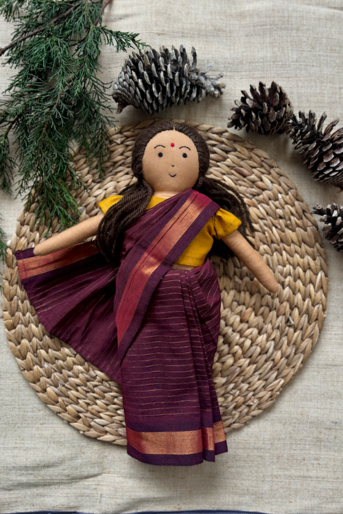 The Good Doll, Single Doll, Nilah Amma Maroon Saree