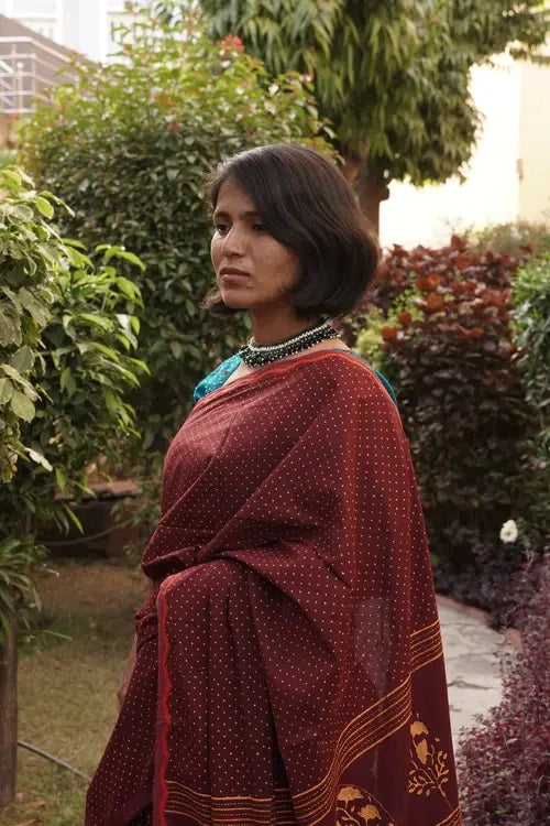 Sadhna"Gulmohar"Dot Print Maroon Cotton Saree