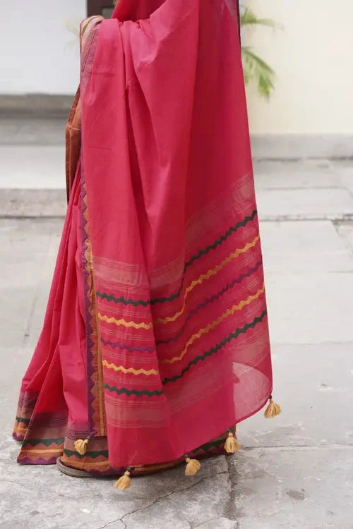 Sadhna"Pankhuri"Pink Cotton Applique Saree