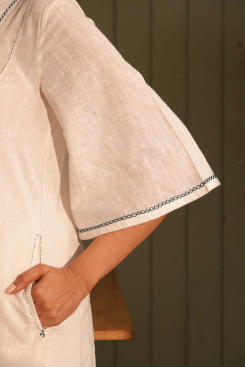 Rangsutra Dhwani White Flared Cotton Kurta With Applique